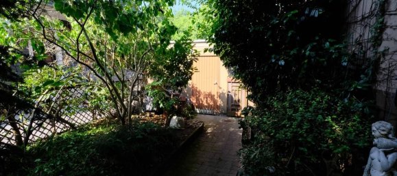 13 rooms Townhouse in Solingen, Germany No. 367756 11