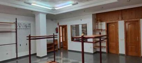 65m² Commercial property in Granada, Spain No. 162415 4
