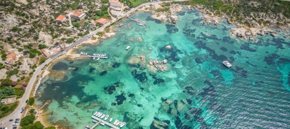 Apartamento de 4 habitaciónes en La Maddalena, Italy No. 280629 33