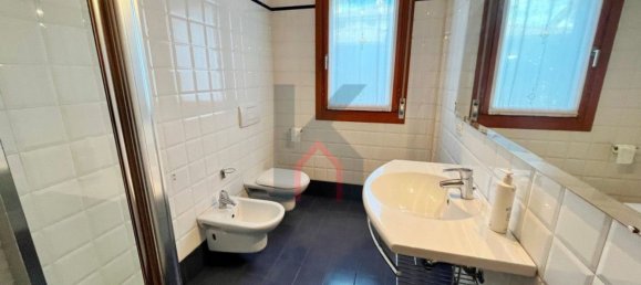 Casa de 9 divisões em Forlì, Italy N.º 230182 68