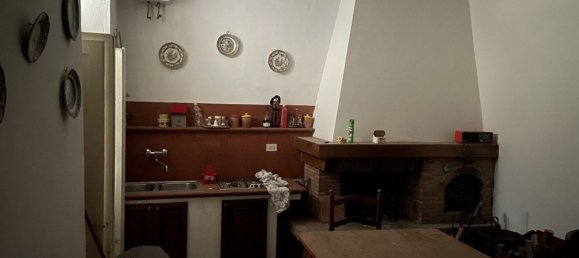 3 rooms House in Borgo San Lorenzo, Italy No. 255033 4