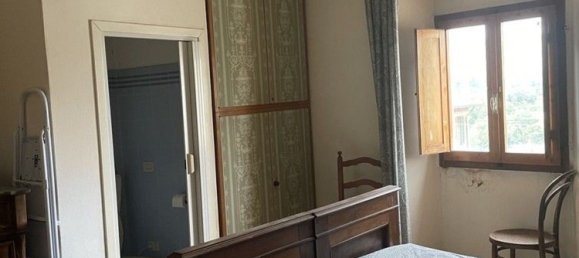 3 rooms House in Borgo San Lorenzo, Italy No. 255033 2