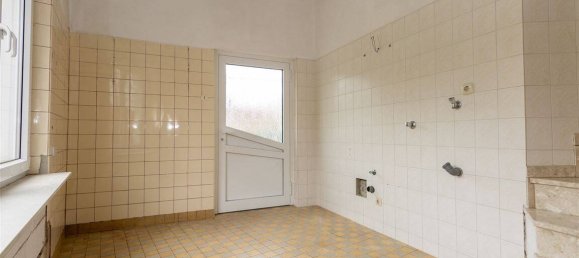 Дом с 7 комнатами в Верра-Майснер, Германия № 169203 10