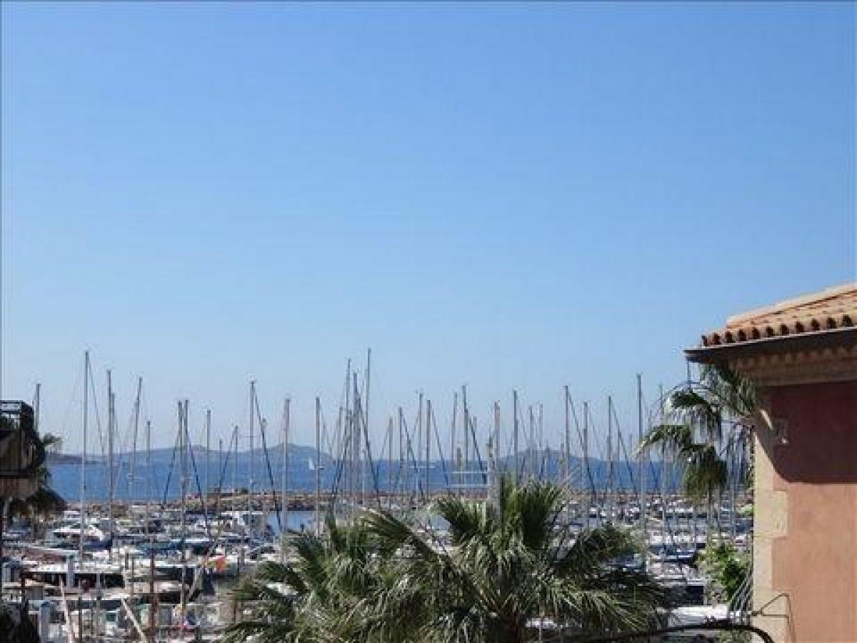 4 bedrooms Condo in Bandol, France No. 16100
