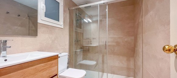 4 bedrooms Apartment in Barcelona, Spain No. 10733 13