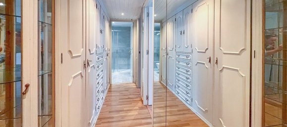 4 bedrooms Apartment in Barcelona, Spain No. 10733 15