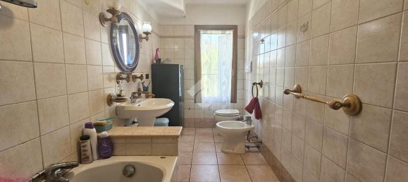 14-salle Villa à Ceresara, Italy No. 201291 22