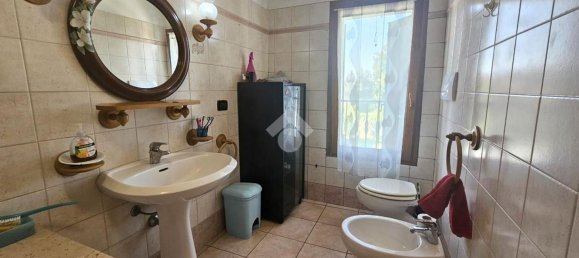 14-salle Villa à Ceresara, Italy No. 201291 24