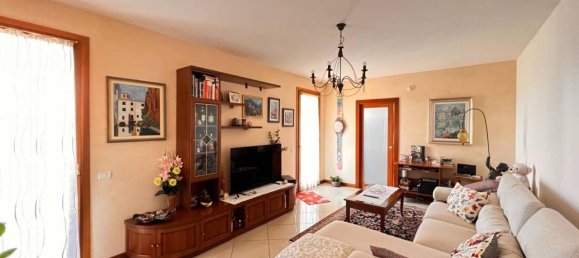 3 rooms Apartment in Treviso, Italy No. 22639 48