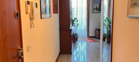 3 rooms Apartment in Treviso, Italy No. 22639 5
