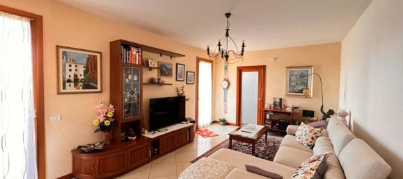 3 rooms Apartment in Treviso, Italy No. 22639 49
