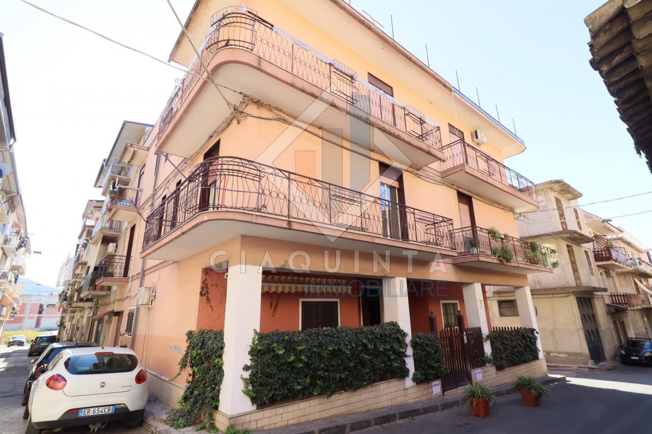 3غرفة شقة في Palagonia, Italy رقم 232397