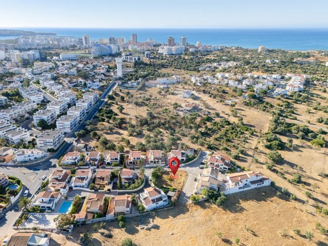  Land in Portimao, Portugal No. 352597