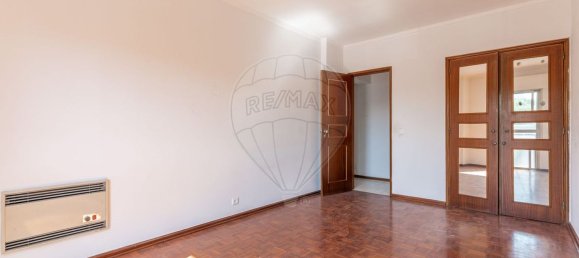 3 bedrooms Apartment in Lisbon, Portugal No. 251106 17