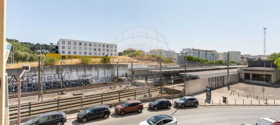 3 bedrooms Apartment in Lisbon, Portugal No. 251106 26