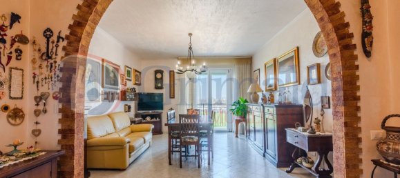 3 rooms Apartment in Milan, Italy No. 339062 2