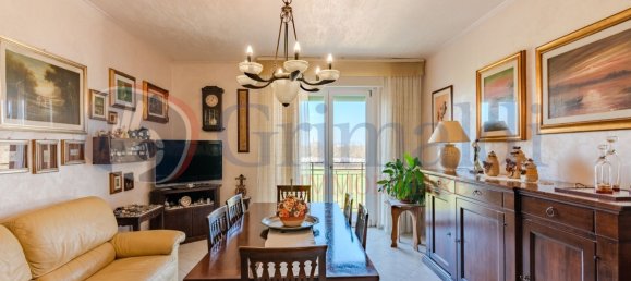 3 rooms Apartment in Milan, Italy No. 339062 3