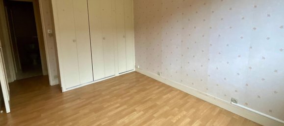 Apartamento de 3 dormitorios en Bourges, France No. 84688 3