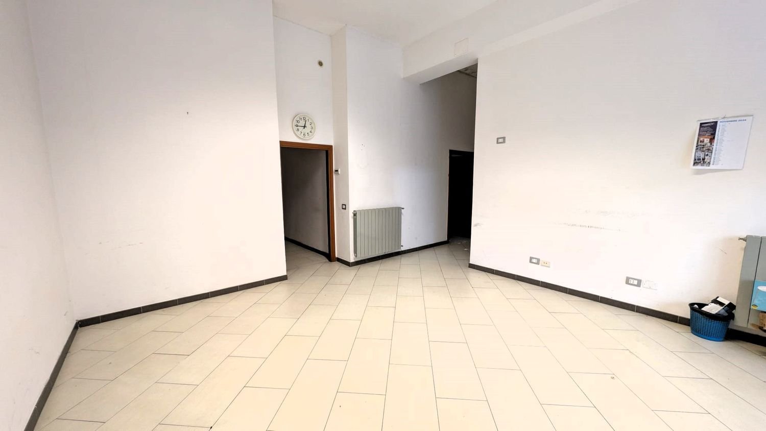 97m² Commercial property in Prato, Italy No. 48809