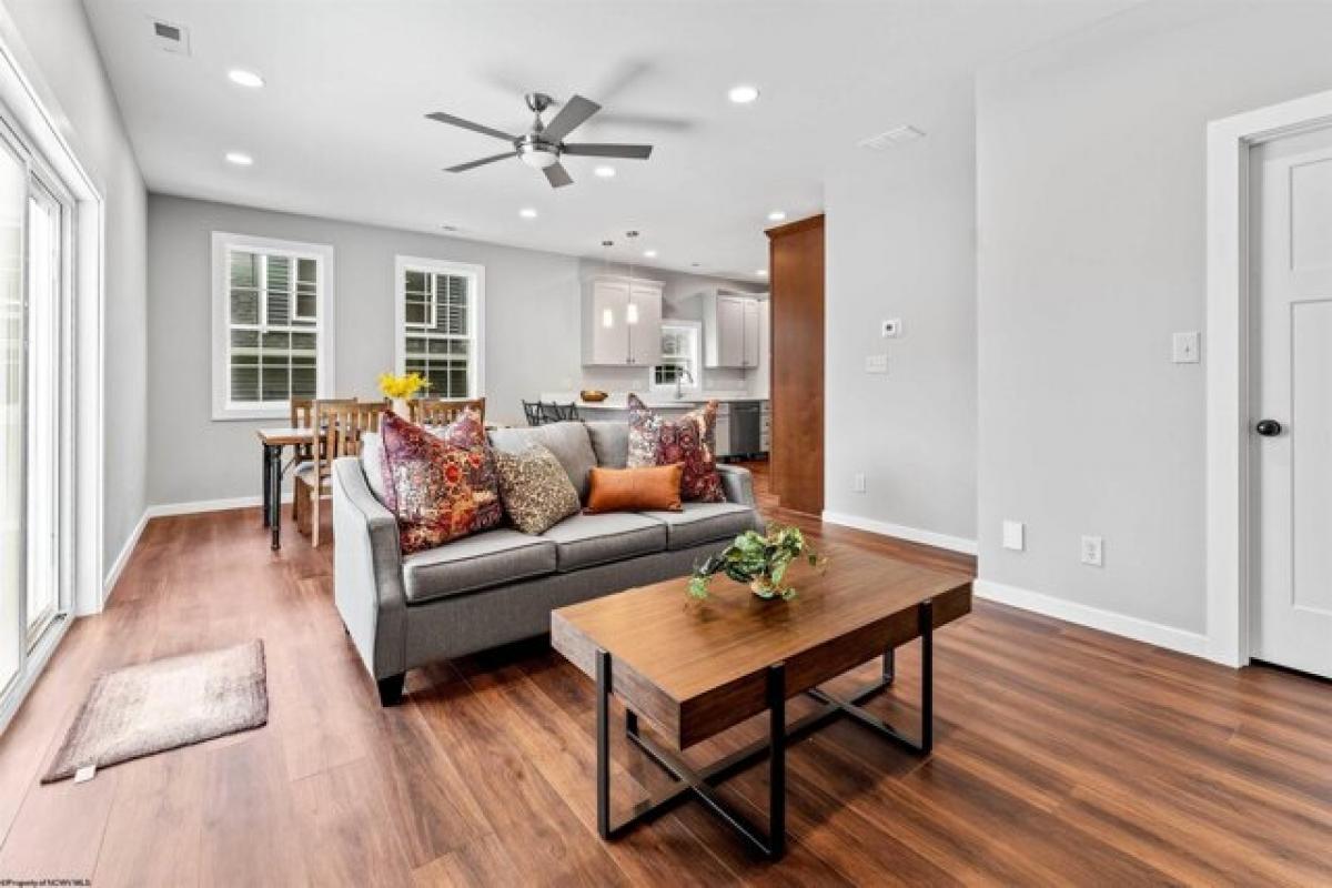 3 bedrooms House in Westover, USA No. 409345