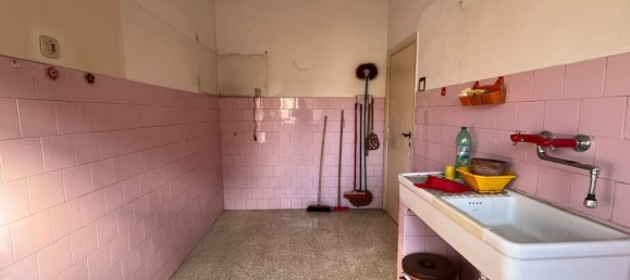 3 rooms Apartment in Rome, Italy No. 46836 24