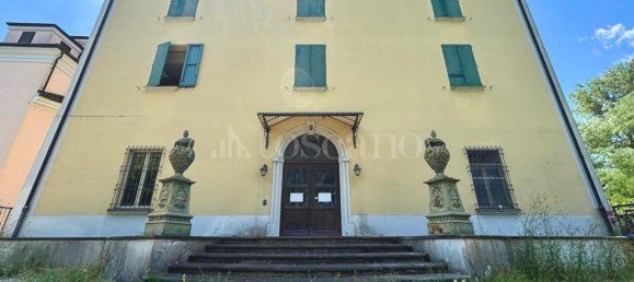 35-salle Villa à Calderara di Reno, Italy No. 285104 3