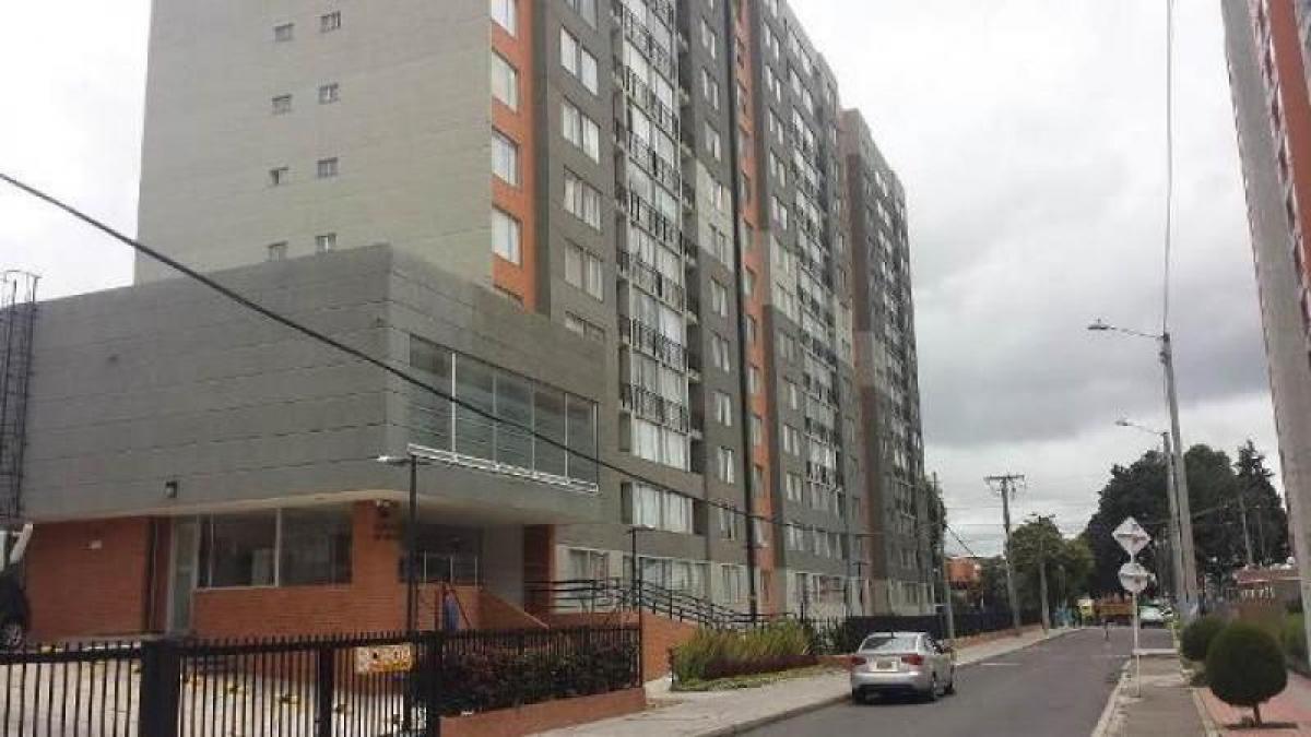 3 bedrooms House in Bogota, Colombia No. 10823