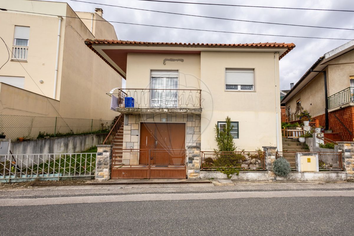 Casa T3 em Aljubarrota, Portugal N.º 27643