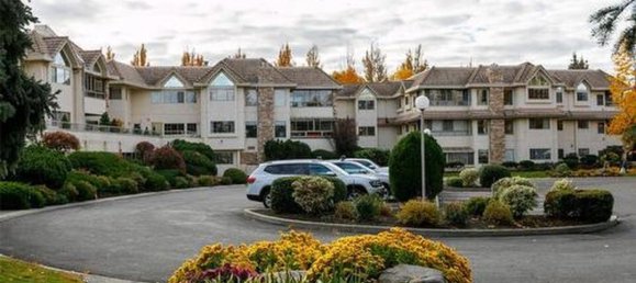 Apartamento com 2 quartos em condomínio em British Columbia, Canada N.º 1233 2