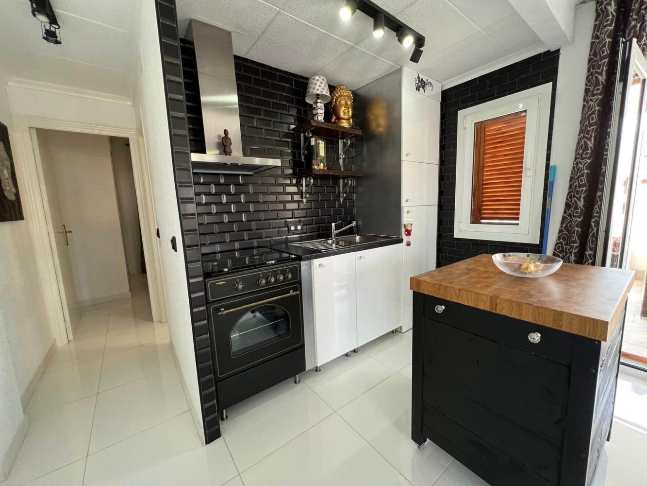 Квартира с 1 спальней в Торревьеха, Испания № 243171