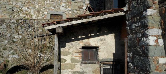 4 bedrooms House in Coreglia Antelminelli, Italy No. 699 5