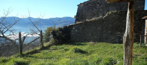 4 bedrooms House in Coreglia Antelminelli, Italy No. 699 2