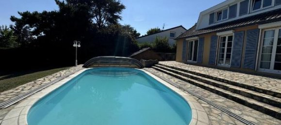 5 Schlafzimmer Haus in Marly, France, Nr. 335577 3