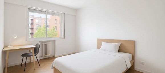 4 bedrooms Apartment in Madrid, Spain No. 170748 11