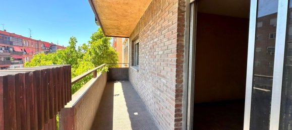 4 bedrooms Apartment in Madrid, Spain No. 170748 16