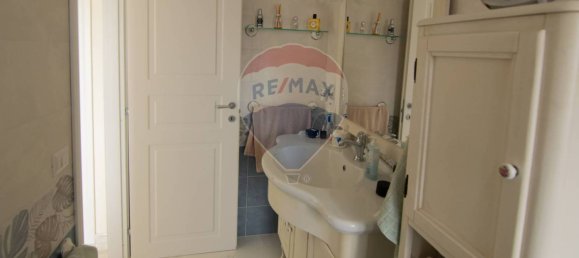 Apartamento T4 em Catania, Italy N.º 262050 25