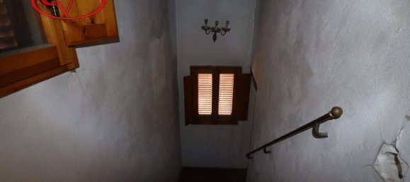 4 rooms House in Montevarchi, Italy No. 235672 7