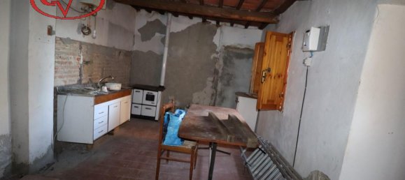 4 rooms House in Montevarchi, Italy No. 235672 10