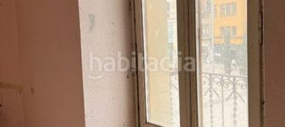 Bâtiment à Vic, Spain 1117m² No. 69088 4