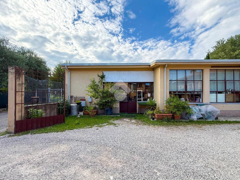 3غرفة مكتب في Salò, Italy رقم 257656