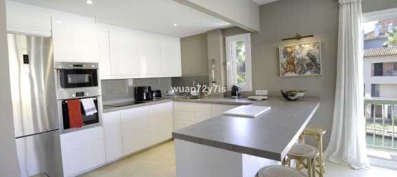 4 bedrooms Penthouse in Cadiz, Spain No. 147321 10