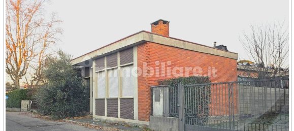 5 rooms Warehouse in Albizzate, Italy No. 309547 3