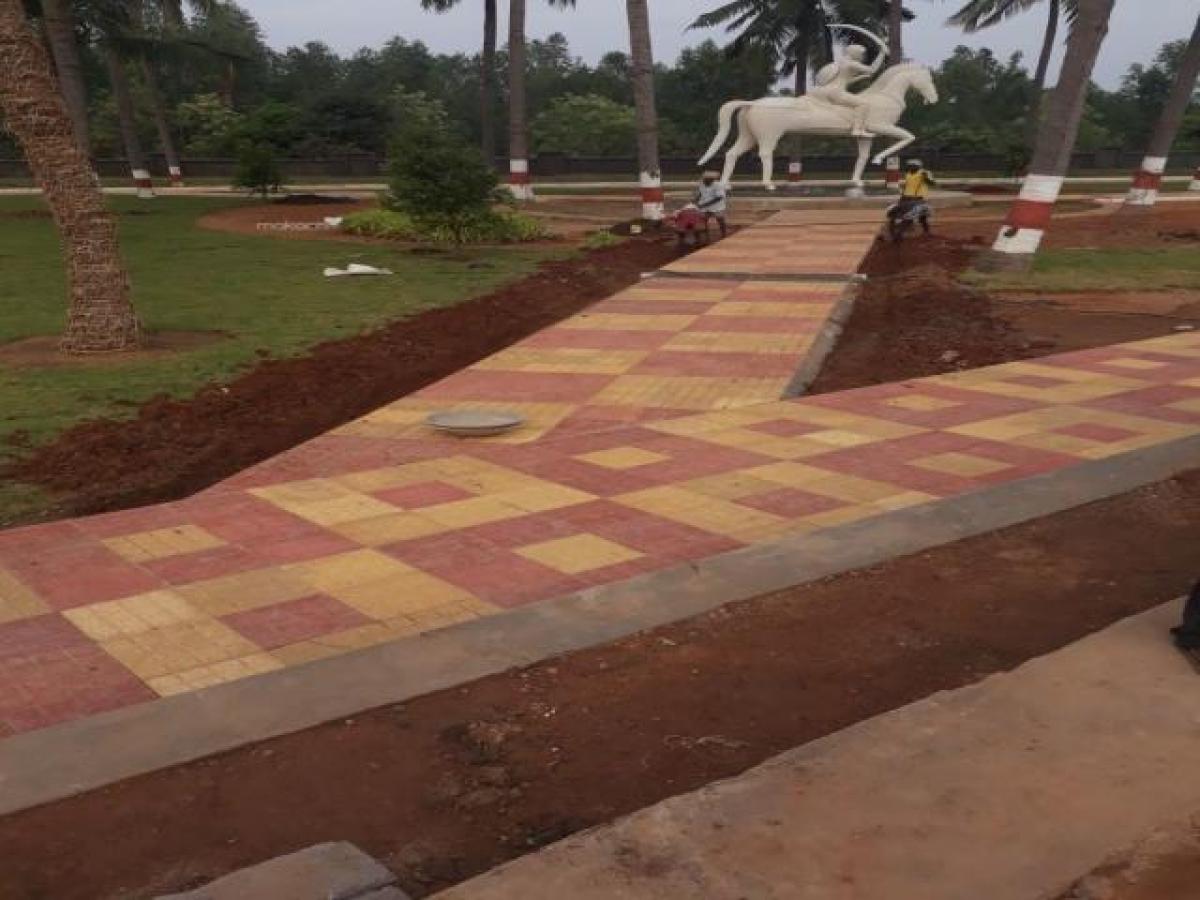  Land in Visakhapatnam, India No. 30825