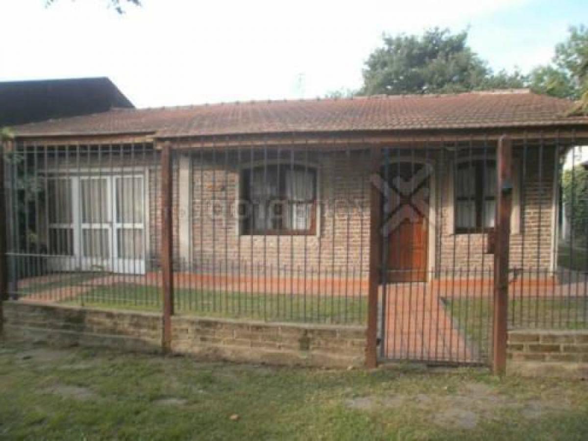 Дом с 2 спальнями в Альмиранте Браун, Аргентина № 71899