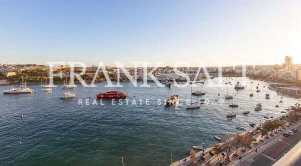 3 chambres Penthouse à Sliema, Malta No. 9146