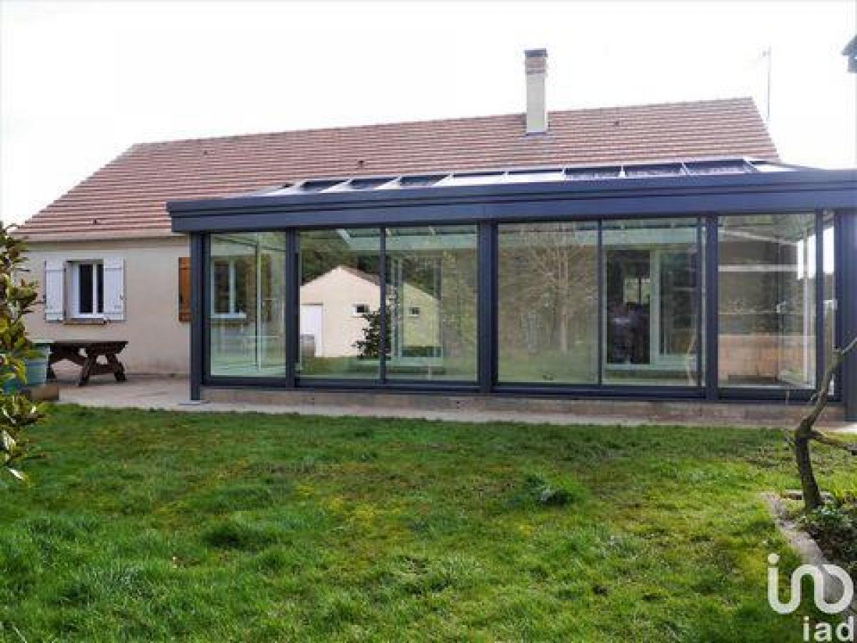 3 bedrooms House in Dourdan, France No. 4034