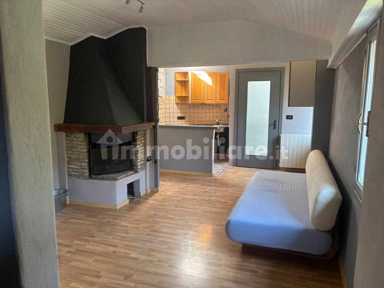 2 Schlafzimmer Wohnung in Apricale, Italy, Nr. 367323