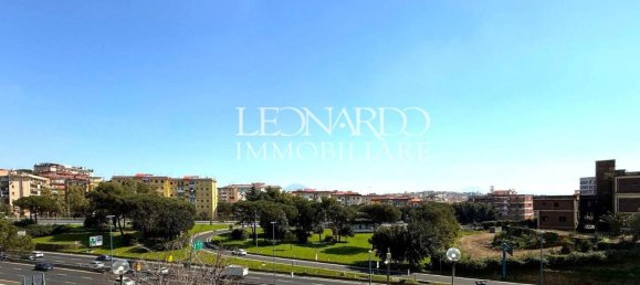 4غرفة شقة في Naples, Italy رقم 42001 37