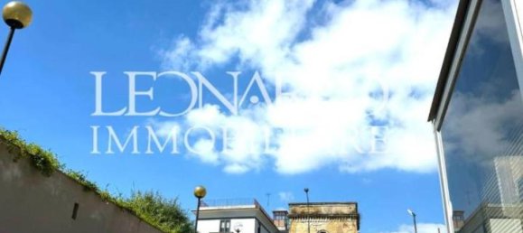 4غرفة شقة في Naples, Italy رقم 42001 30