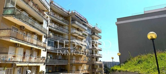 4غرفة شقة في Naples, Italy رقم 42001 2